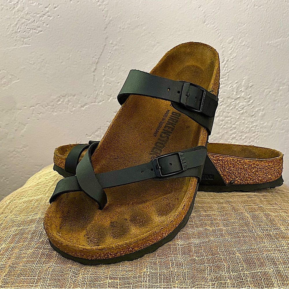 Birkenstock Mayari Black Crisscross Strap Toe Loop Women’s Size 39 (8-8 1/2)